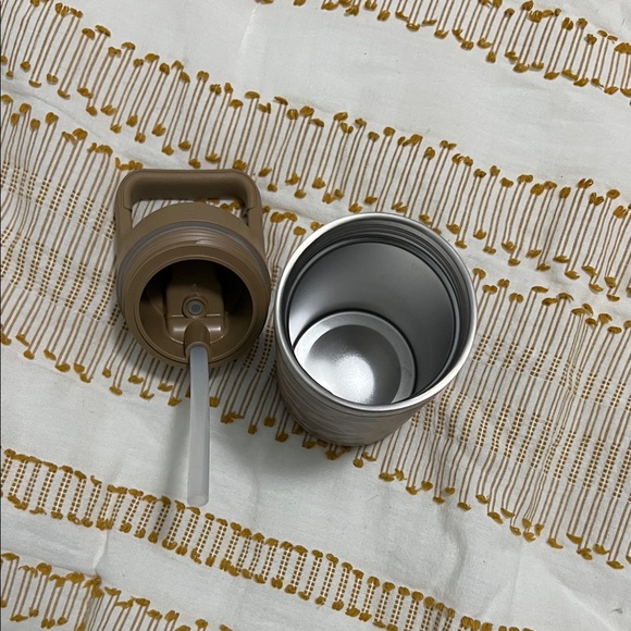 Yeti Kids Rambler Bottle — Tan Camo - Picture 4 of 4